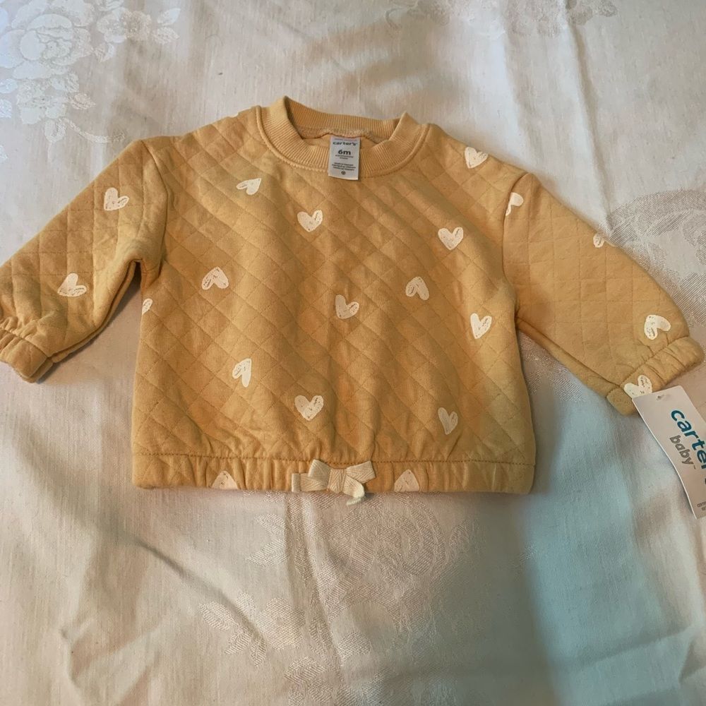 Carter’s Sweat Shirt